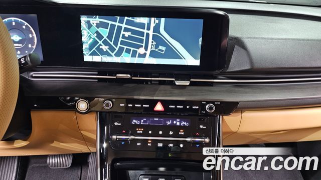 Kia Canival 2022 — photo 18