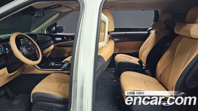 Kia Canival 2022 — photo 21