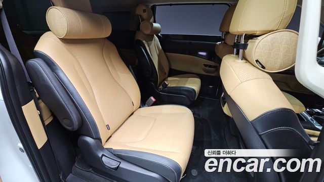 Kia Canival 2022 — photo 22