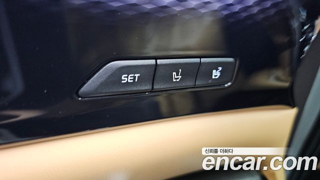 Kia Canival 2022 — photo 26