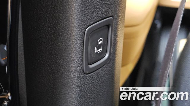Kia Canival 2022 — photo 31