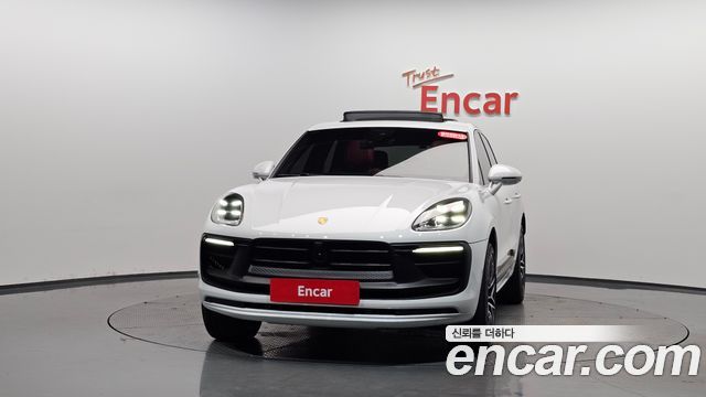 Porsche Macan 2023 — photo 3