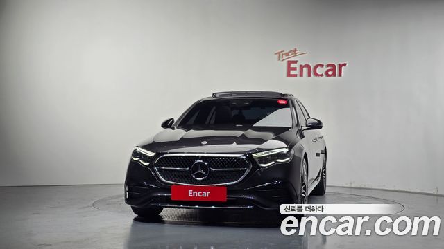 Mercedes-Benz E-Class 2024 — photo 3