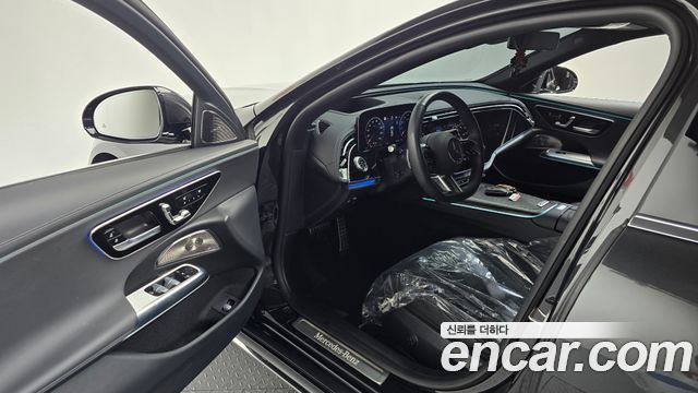 Mercedes-Benz E-Class 2024 — photo 10
