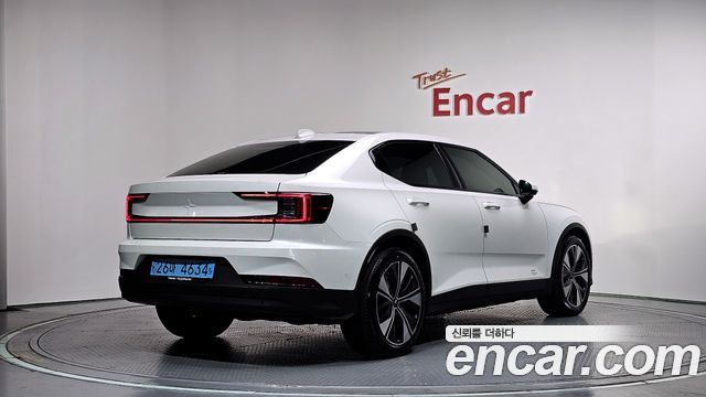 Polestar Polestar 2 2023 — photo 2