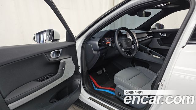 Polestar Polestar 2 2023 — photo 10