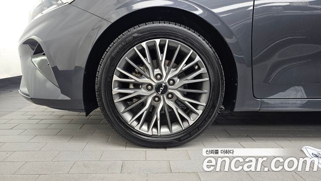 Kia K3 2022 — photo 5