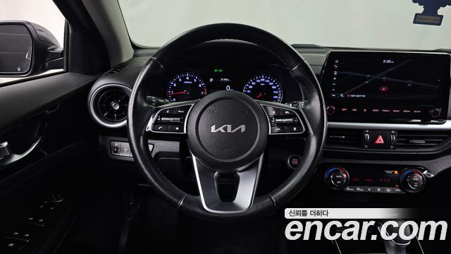 Kia K3 2022 — photo 19