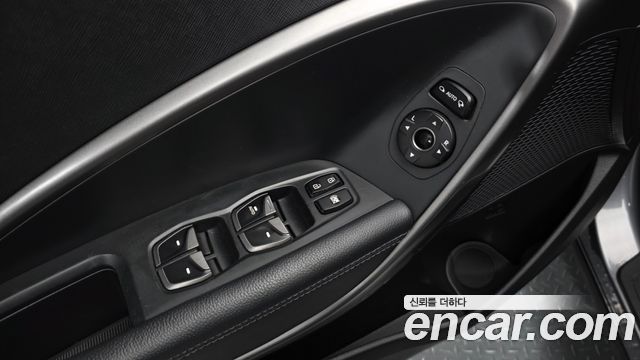 Hyundai Santafe 2015 — photo 28