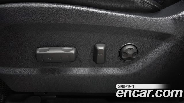 Hyundai Santafe 2015 — photo 31