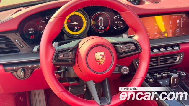 Porsche 911 2023 — photo 7