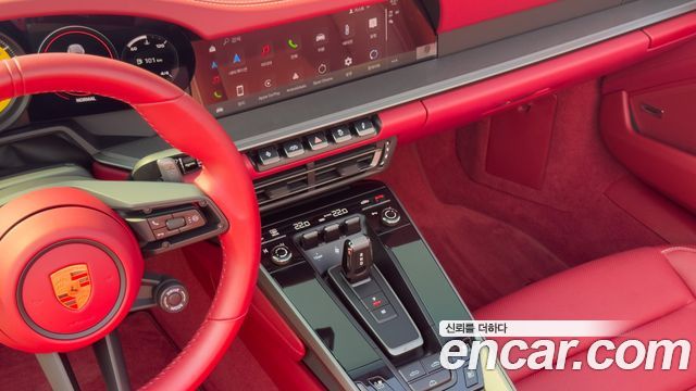 Porsche 911 2023 — photo 8