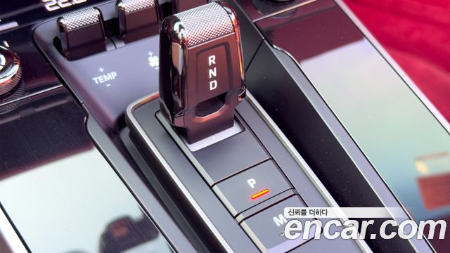 Porsche 911 2023 — photo 9