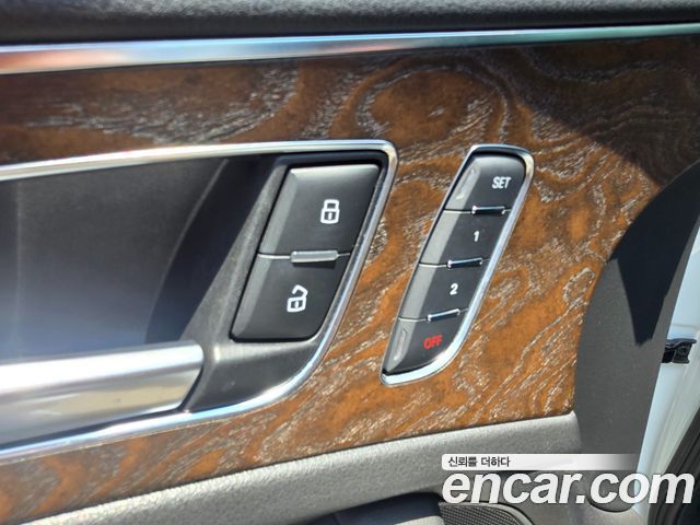 Audi A6 2016 — photo 17