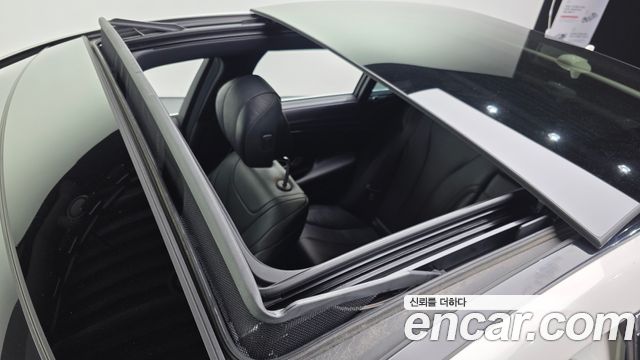 Mercedes-Benz S-Class 2019 — photo 19