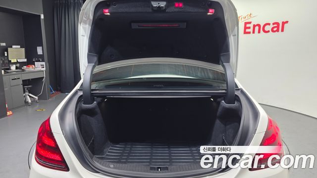 Mercedes-Benz S-Class 2019 — photo 20