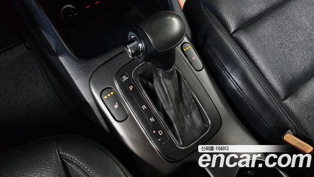 Kia K3 2013 — photo 9