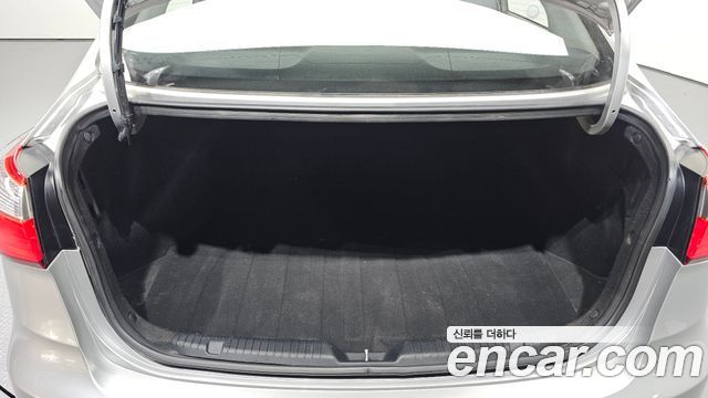 Kia K3 2013 — photo 20