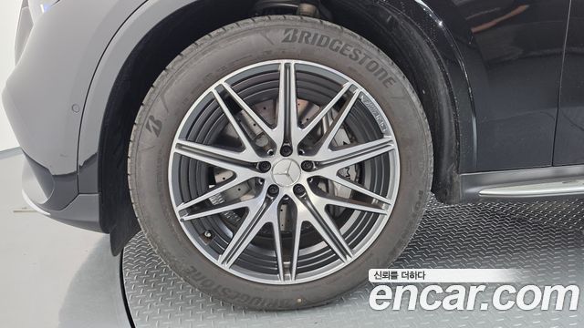 Mercedes-Benz GLC-Class 2025 — photo 5