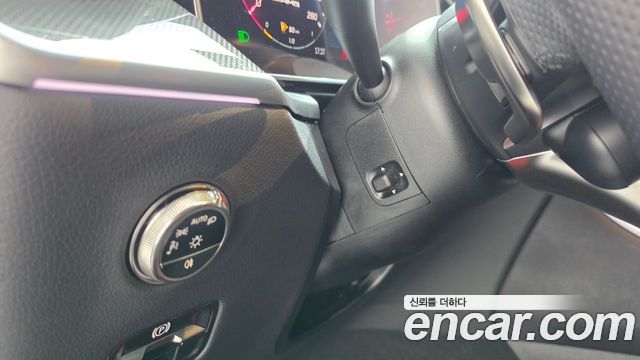 Mercedes-Benz GLC-Class 2025 — photo 29
