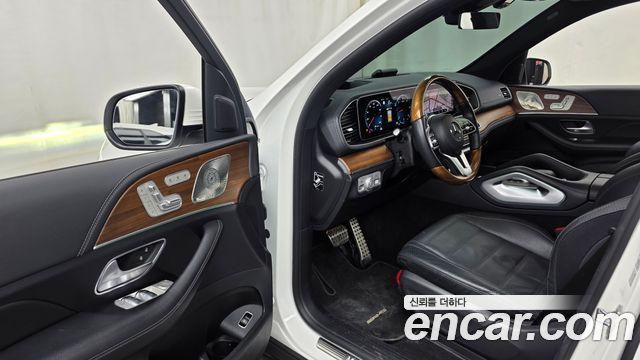 Mercedes-Benz GLS-Class 2021 — photo 13
