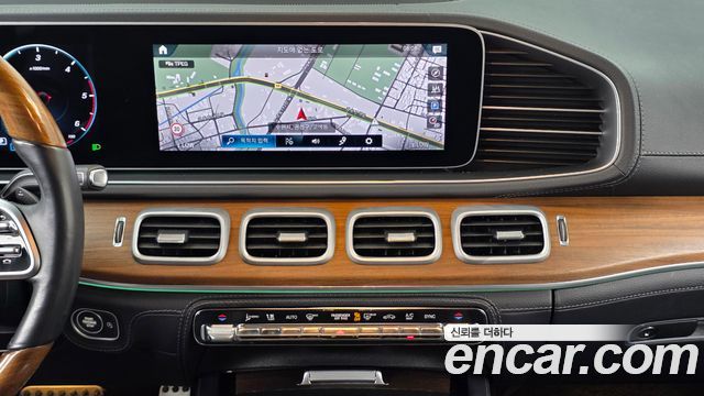 Mercedes-Benz GLS-Class 2021 — photo 20
