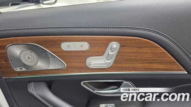 Mercedes-Benz GLS-Class 2021 — photo 24