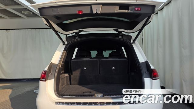 Mercedes-Benz GLS-Class 2021 — photo 26