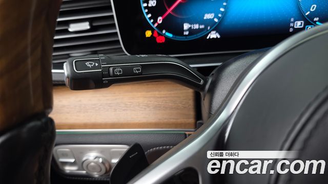 Mercedes-Benz GLS-Class 2021 — photo 30