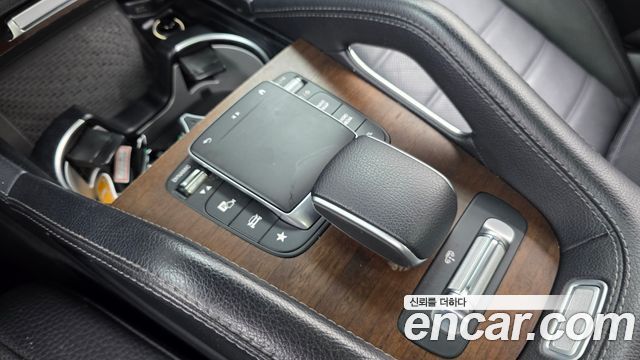 Mercedes-Benz GLS-Class 2021 — photo 35