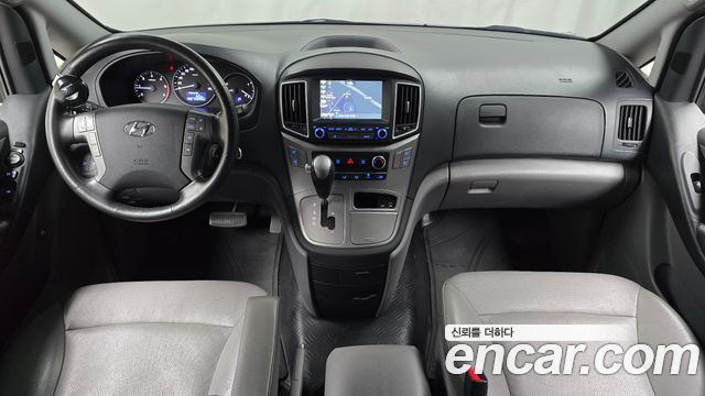 Hyundai Starex 2019 — photo 10