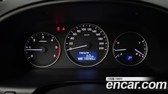 Hyundai Starex 2019 — photo 11