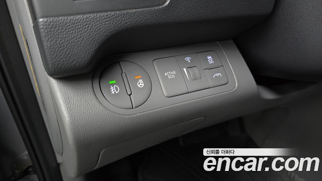 Hyundai Starex 2019 — photo 22