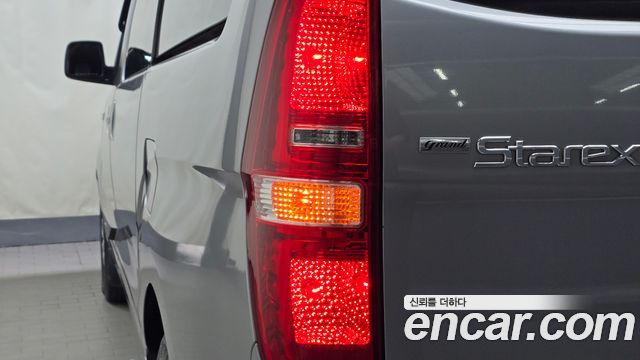 Hyundai Starex 2019 — photo 9
