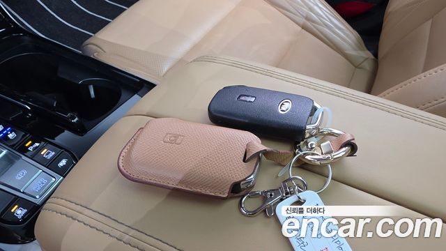 Kia K7 2020 — photo 21