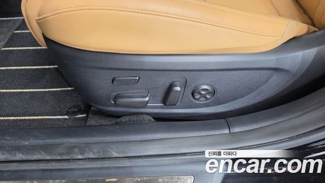 Kia K7 2020 — photo 32