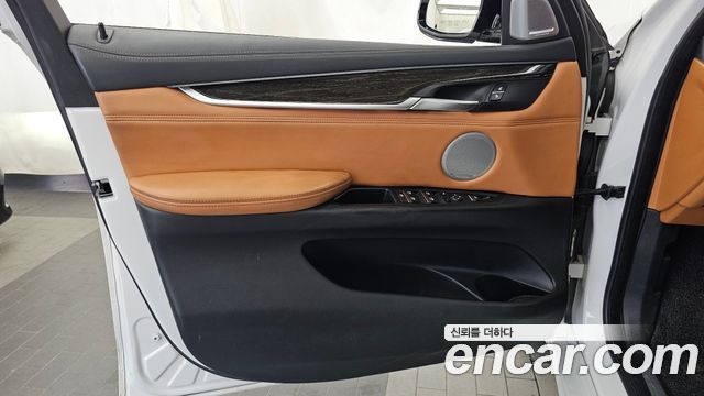 BMW X6 2018 — photo 14