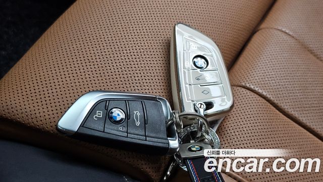 BMW X6 2018 — photo 30