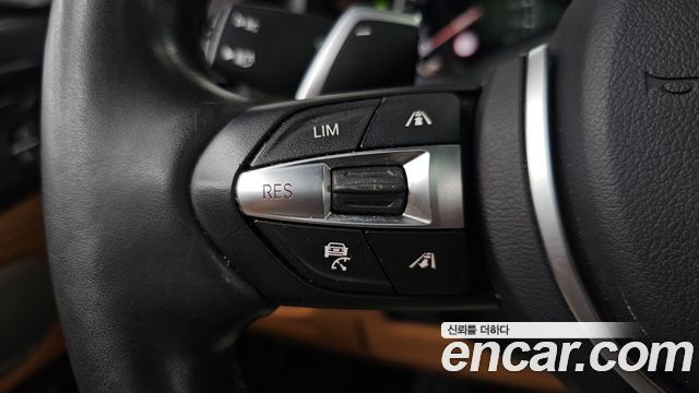BMW X6 2018 — photo 32