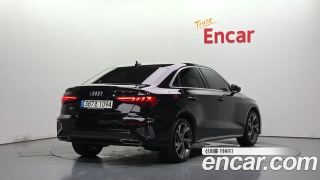 Audi A3 2023 — photo 2