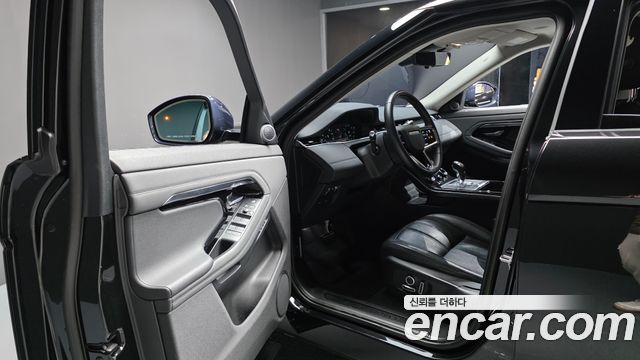 Land Rover Range Rover Evoque 2022 — photo 13
