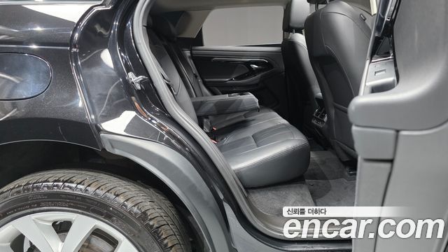 Land Rover Range Rover Evoque 2022 — photo 17