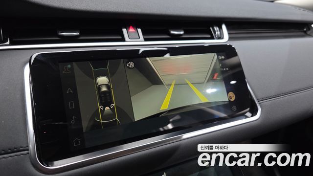 Land Rover Range Rover Evoque 2022 — photo 21
