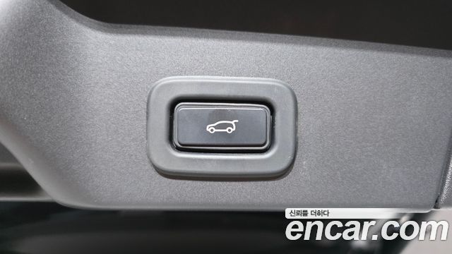 Land Rover Range Rover Evoque 2022 — photo 22