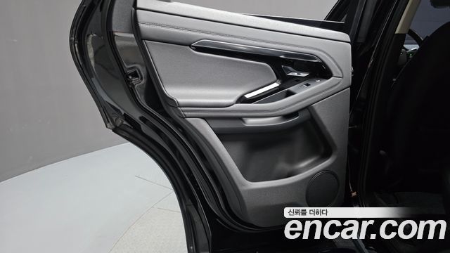 Land Rover Range Rover Evoque 2022 — photo 15
