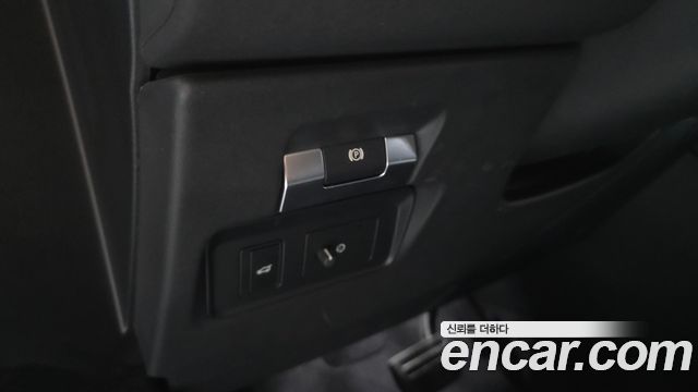 Land Rover Range Rover Evoque 2022 — photo 27