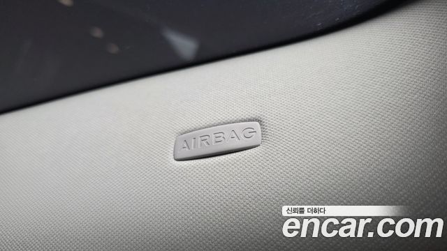 Land Rover Range Rover Evoque 2022 — photo 30