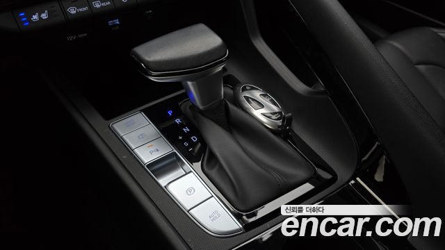 Hyundai AVANTE 2024 — photo 12