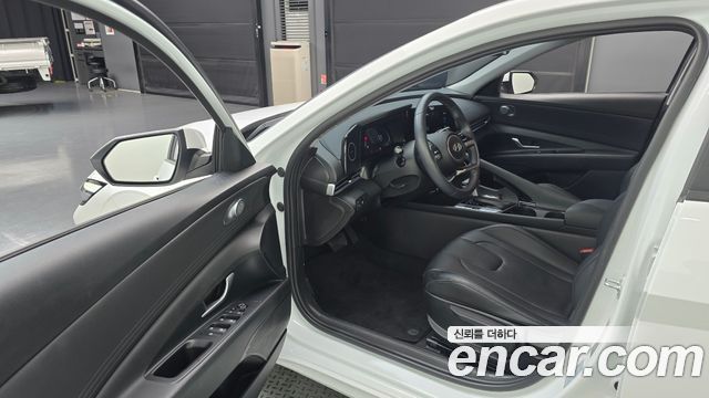 Hyundai AVANTE 2024 — photo 13