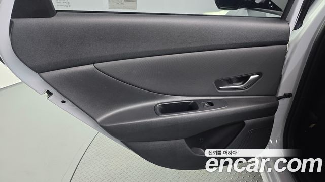 Hyundai AVANTE 2024 — photo 15